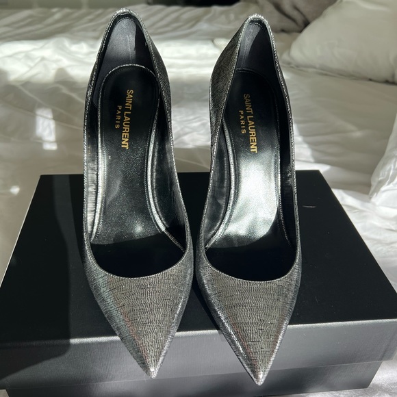 Saint Laurent Anja 105mm Metallic Heels - Picture 2 of 14